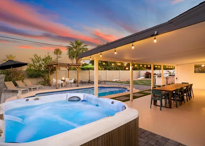 Good Vibes Pool Hot Tub Putt Putt Pool Table * Scottsdale