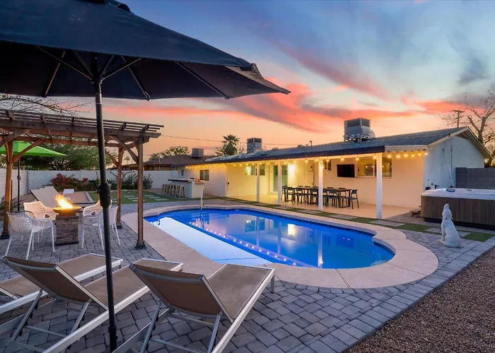 Good Vibes Pool Hot Tub Putt Putt Pool Table * Scottsdale