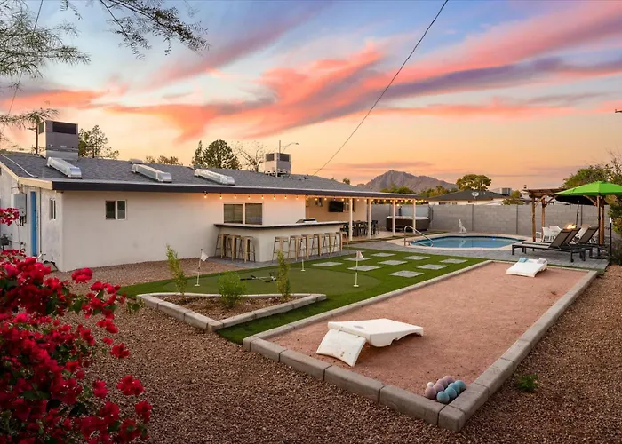 Holiday home Good Vibes Pool Hot Tub Putt Putt Pool Table *