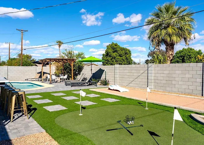 Holiday home Good Vibes Pool Hot Tub Putt Putt Pool Table