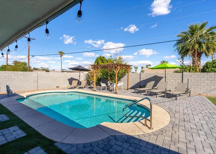 Good Vibes Pool Hot Tub Putt Putt Pool Table *